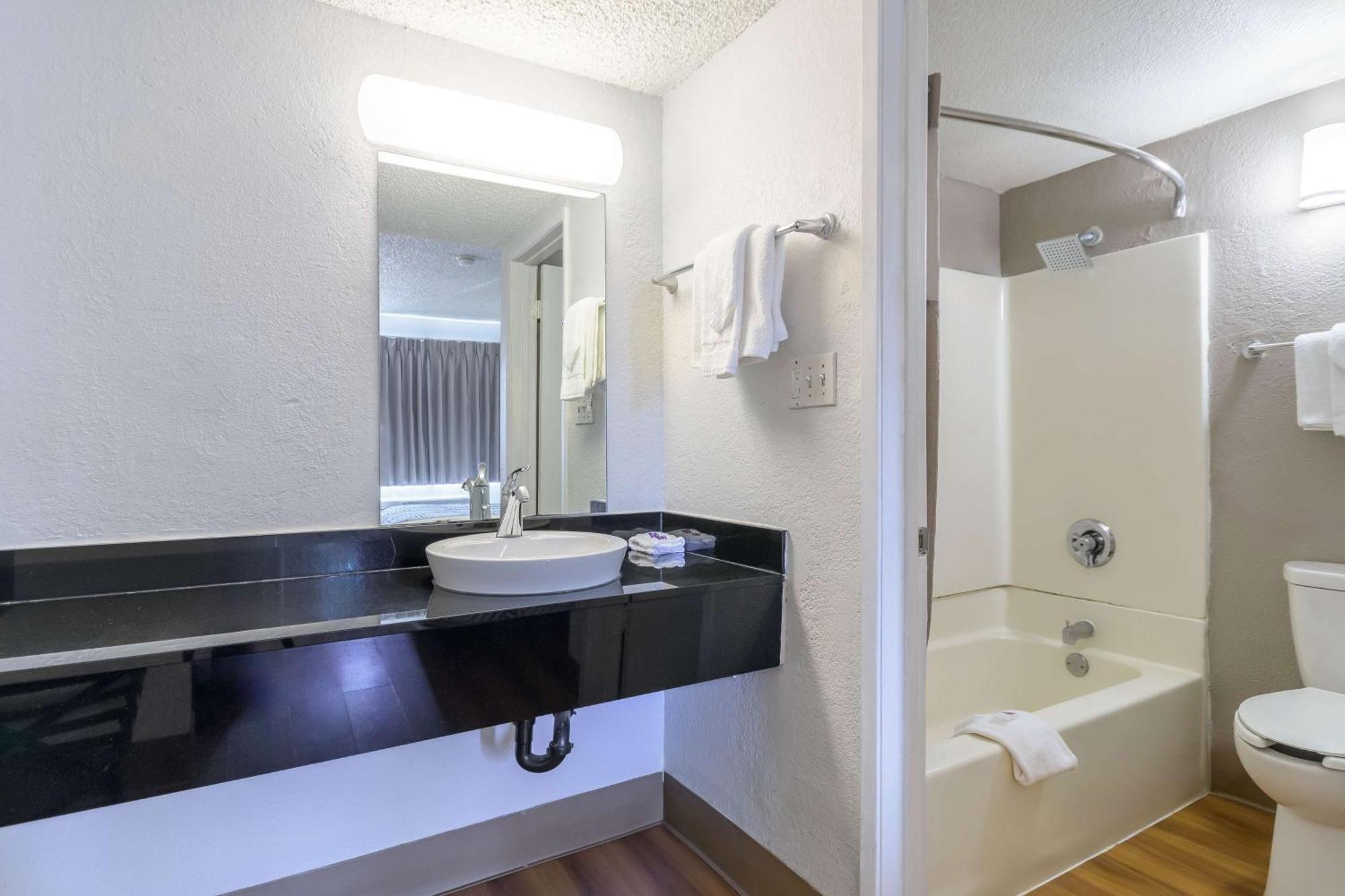 Motel 6 Hayward, Ca- Silicon Valley Gateway Eksteriør bilde
