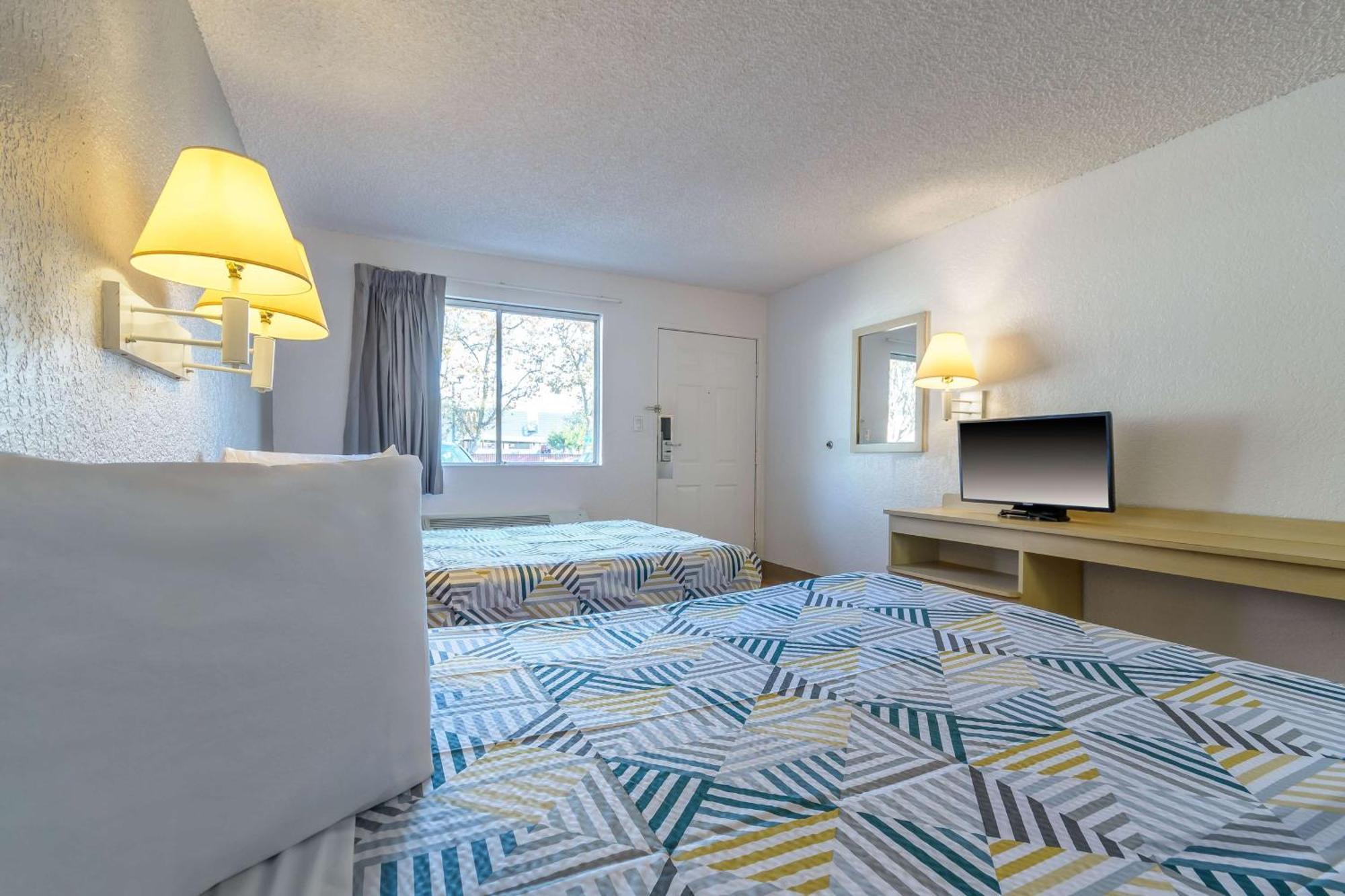 Motel 6 Hayward, Ca- Silicon Valley Gateway Eksteriør bilde