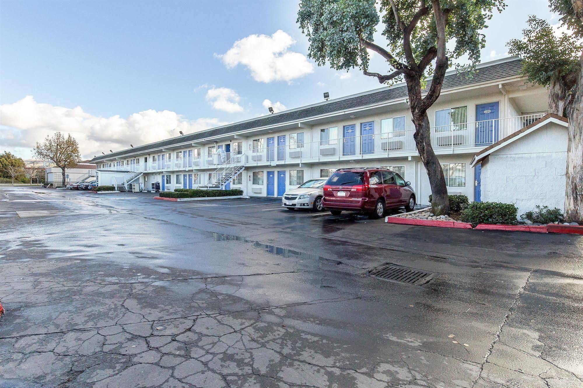 Motel 6 Hayward, Ca- Silicon Valley Gateway Eksteriør bilde