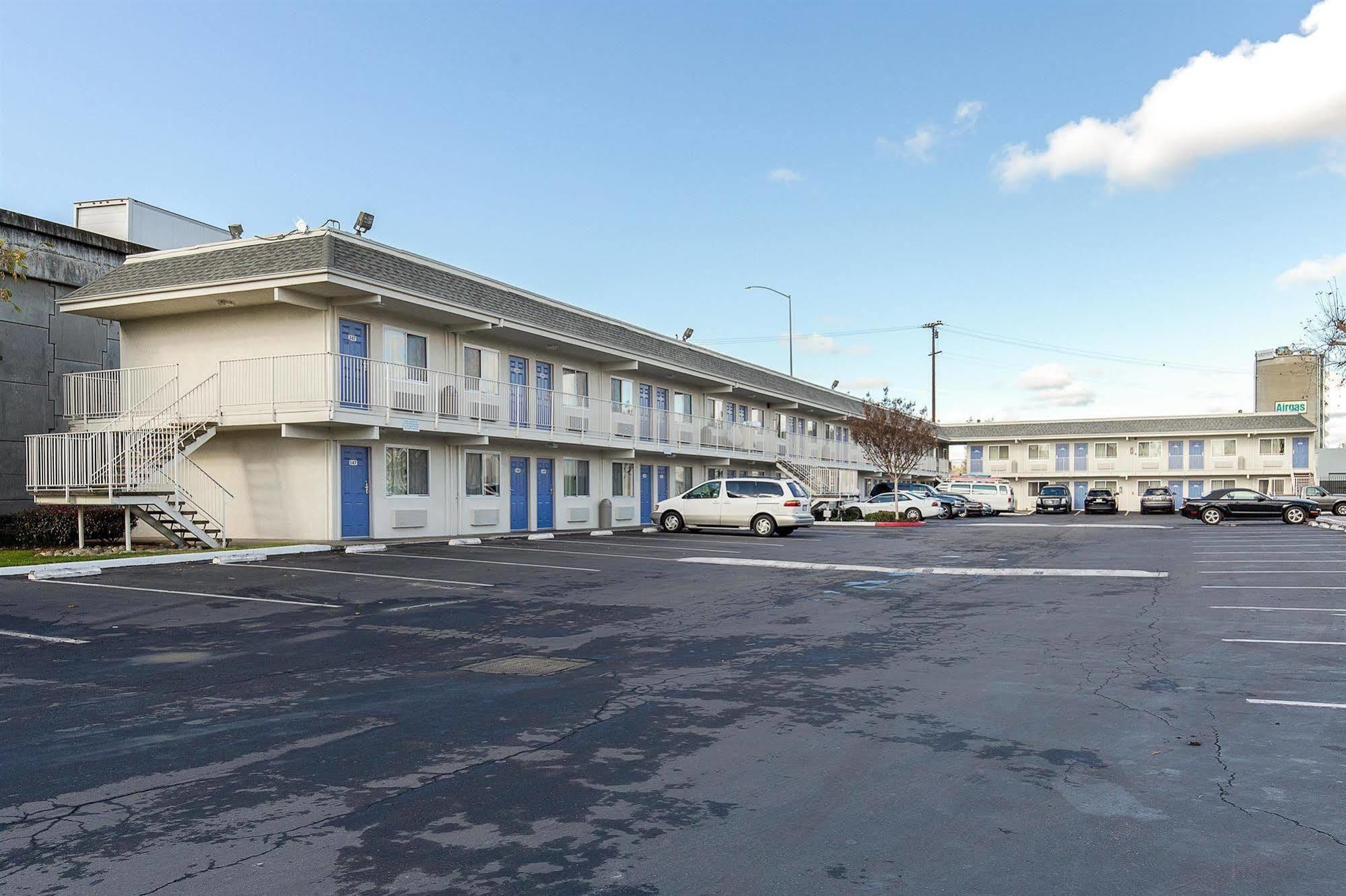 Motel 6 Hayward, Ca- Silicon Valley Gateway Eksteriør bilde