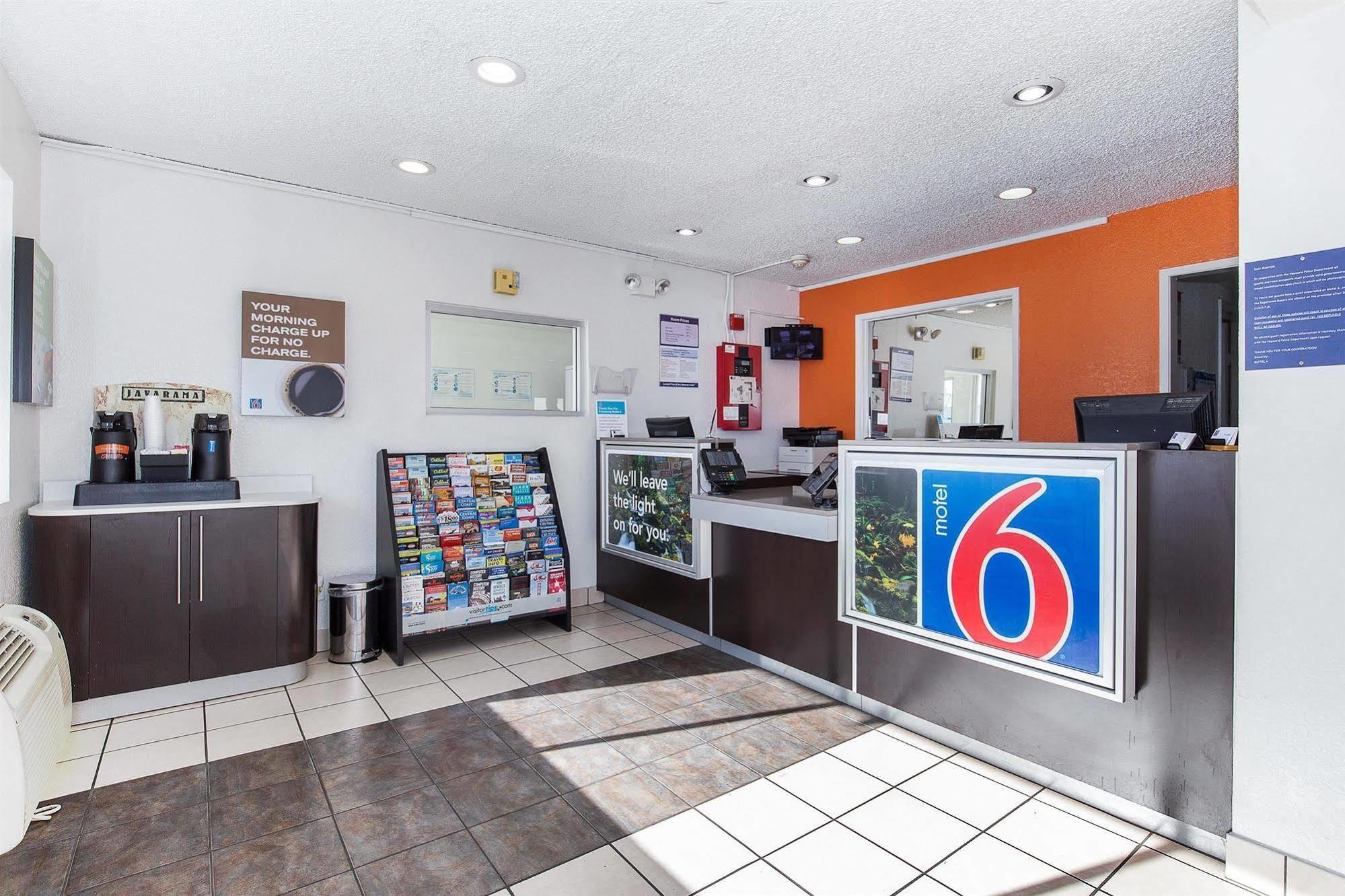 Motel 6 Hayward, Ca- Silicon Valley Gateway Eksteriør bilde